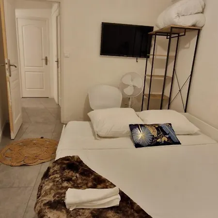 Apartman 4 Pieces 8 Personnes Proche Aeroport,tramway Nizza